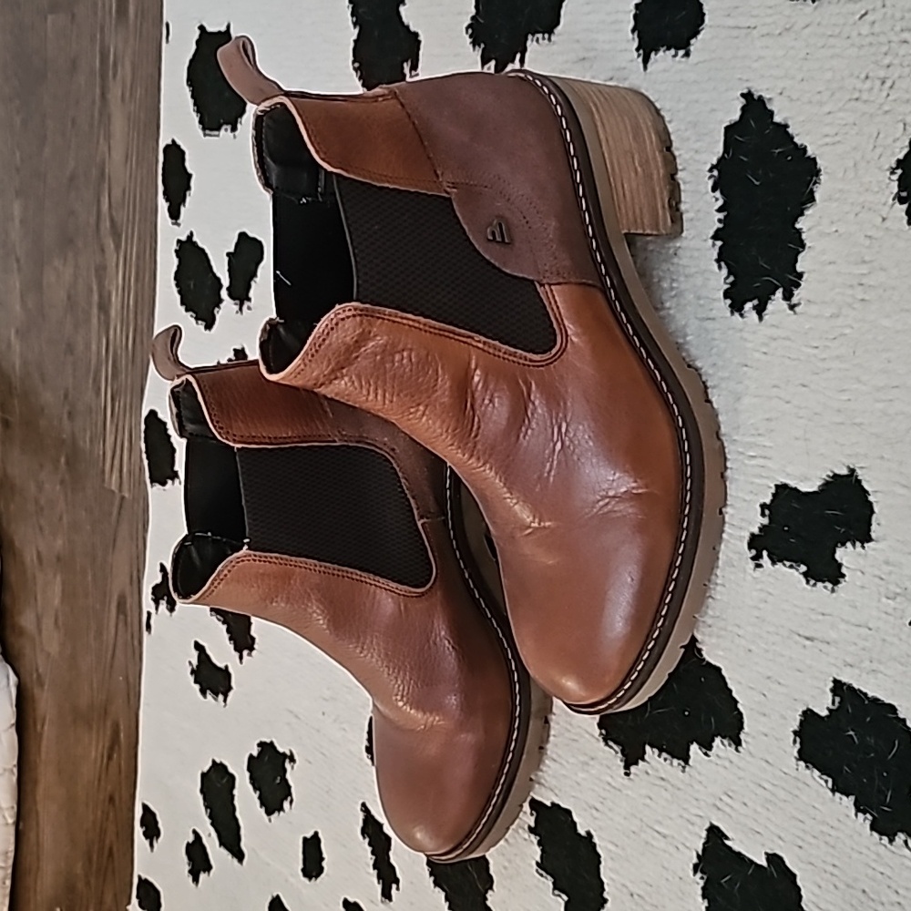 Women's booties